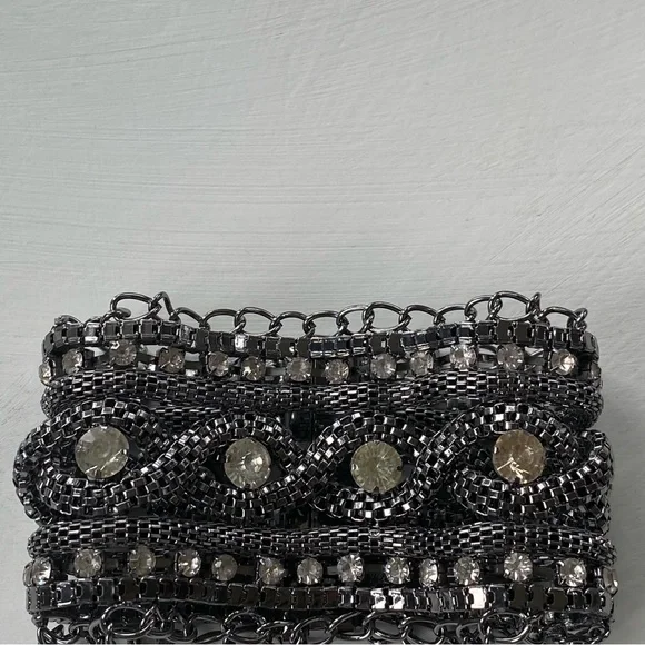 Chain & Rhinestone Bracelet - Picture 12 of 12